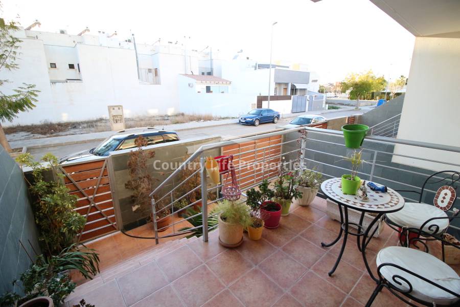 Rent to Buy - Townhouse - Dolores - Nuevo Sector 