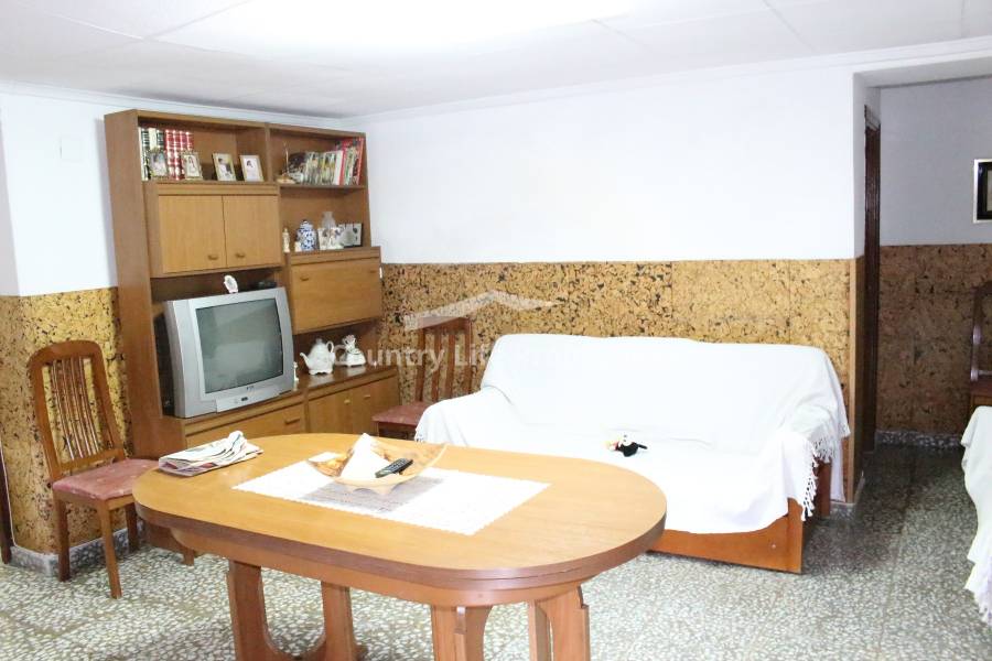 Revente - Commercial - Dolores - Countryside