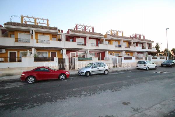Townhouse - Resale - Dolores - Nuevo Sector 