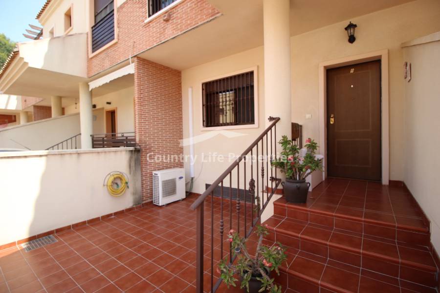 Resale - Townhouse - Dolores - Nuevo Sector 