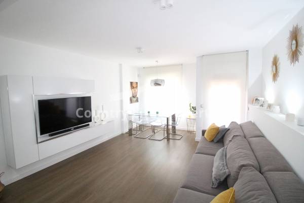 Appartement - Wederverkoop - Dolores - Town