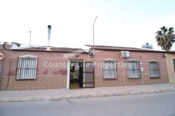 Village House - Resale - Dolores - Countryside
