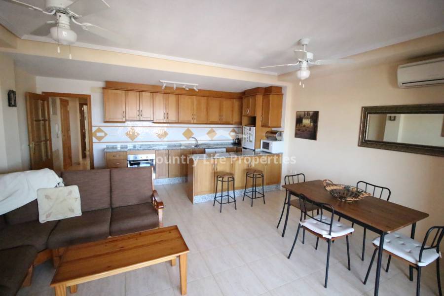 Resale - Apartment - Dolores - Town