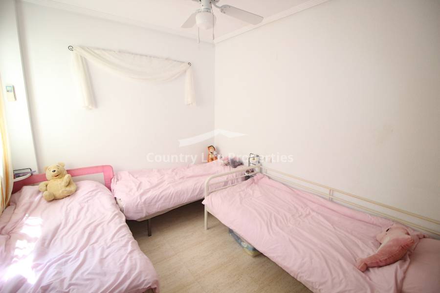 Resale - Apartment - Dolores - Town