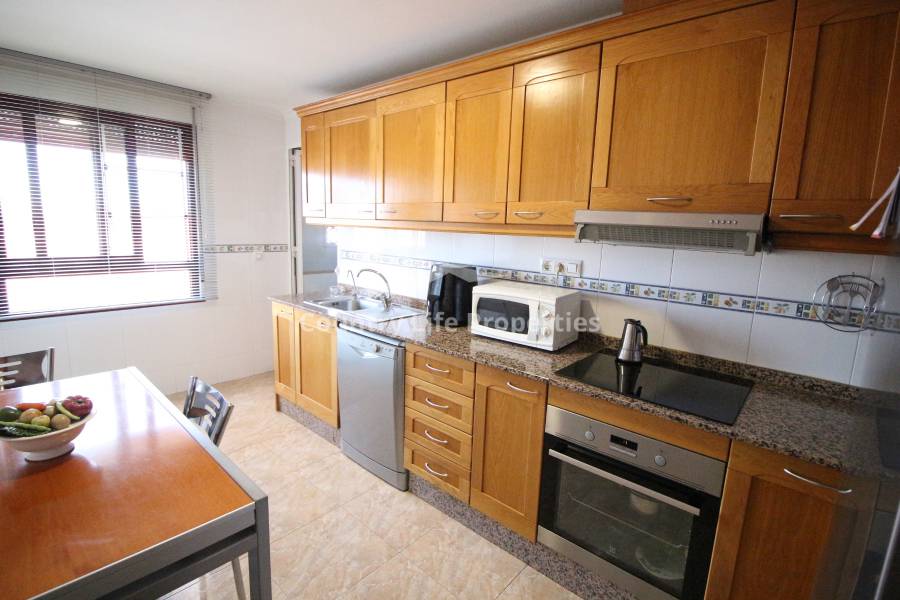 Resale - Apartment - Dolores - Town