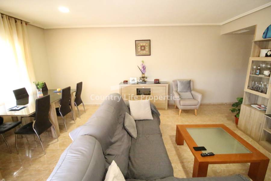 Resale - Apartment - Dolores - Town