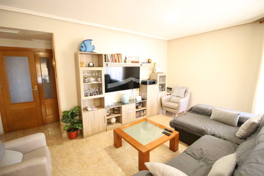 Resale - Apartment - Dolores - Town