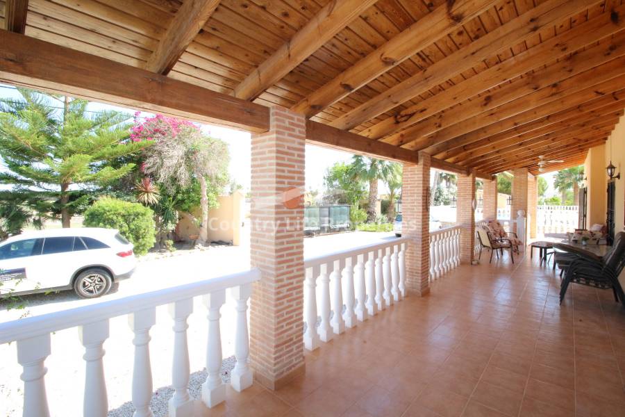 Resale - Villa - Catral - Countryside 