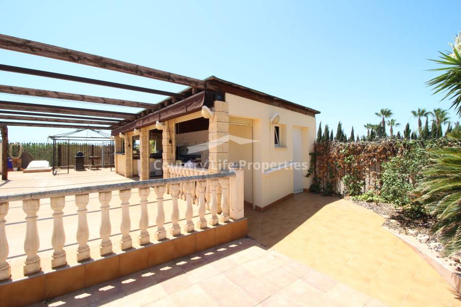 Resale - Villa - Catral - Countryside 