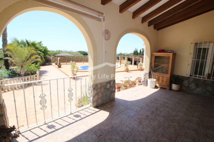 Resale - Villa - Catral - Countryside 