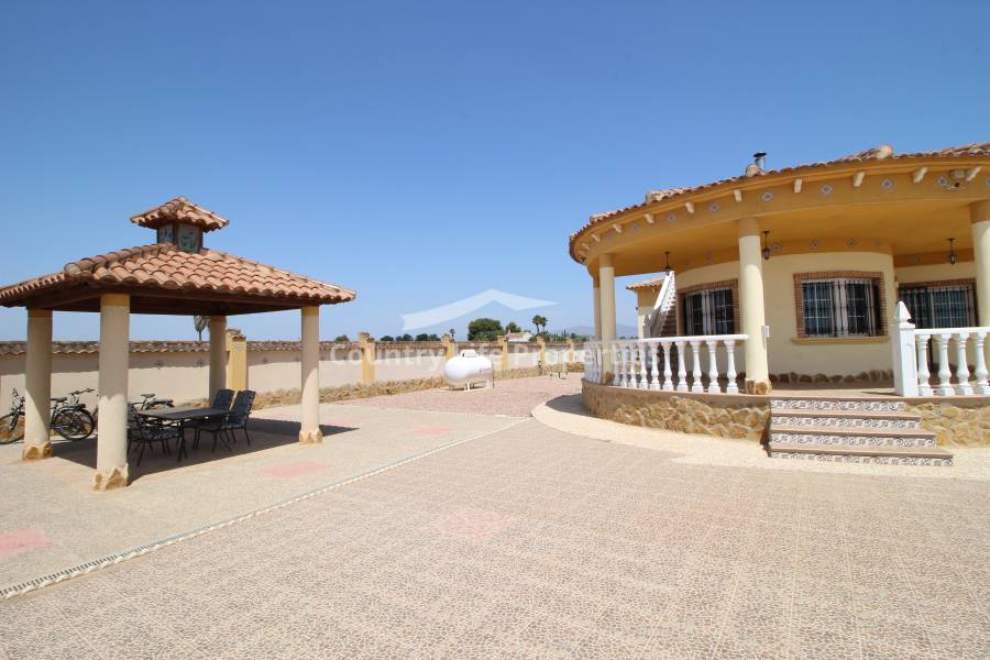 Resale - Villa - Catral - Countryside 