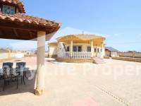 Resale - Villa - Catral - Countryside 