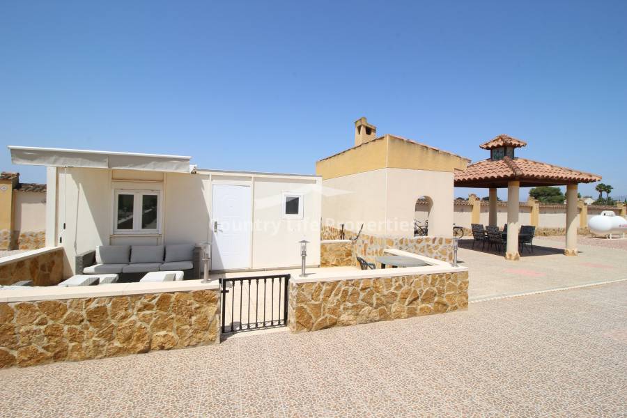 Resale - Villa - Catral - Countryside 