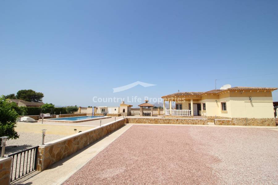 Resale - Villa - Catral - Countryside 