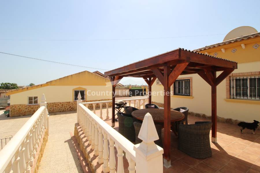 Resale - Villa - Catral - Countryside 