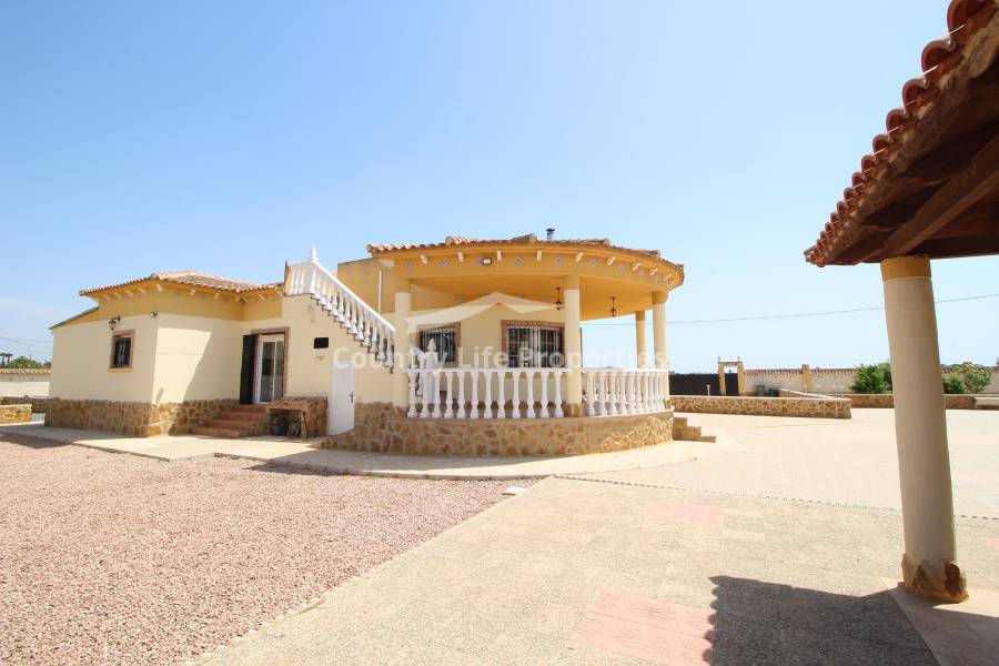 Resale - Villa - Catral - Countryside 