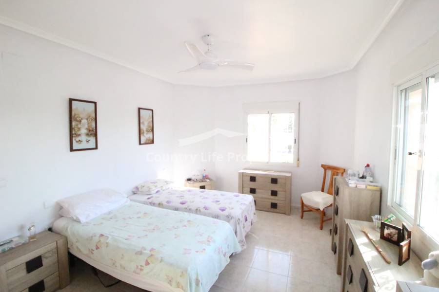 Resale - Villa - Catral - Countryside 