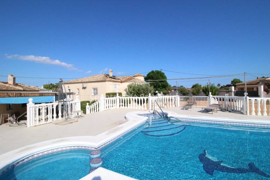 Resale - Villa - Catral - Countryside 