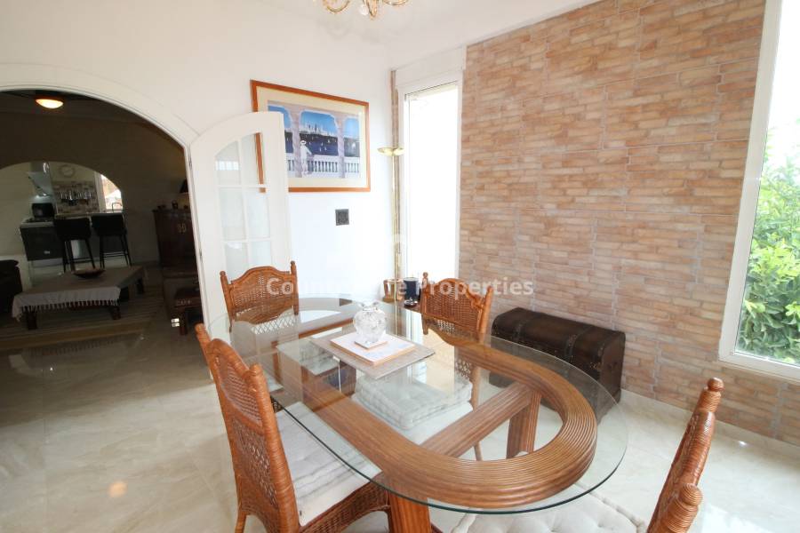 Resale - Villa - Albatera - Countryside