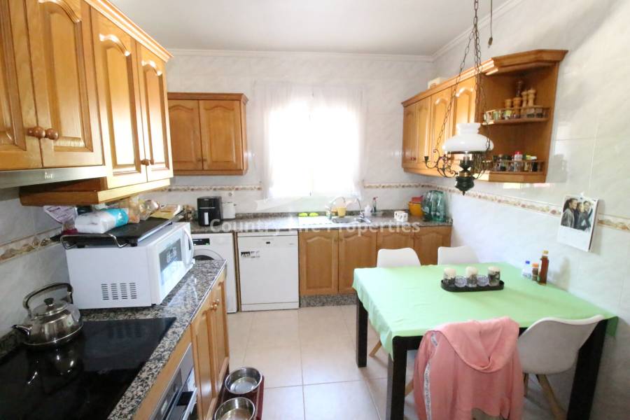 Resale - Country house - Catral - Countryside 