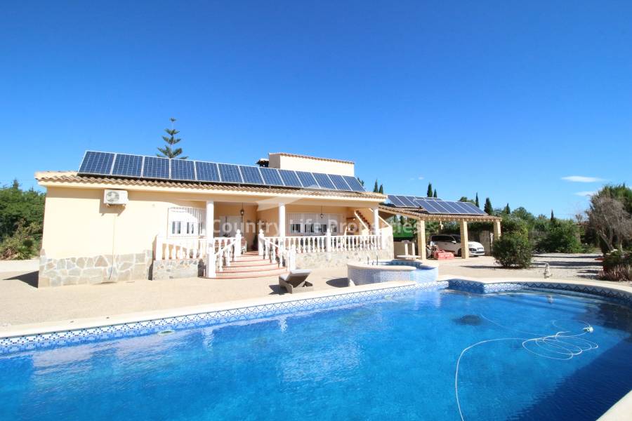 Resale - Country house - Catral - Countryside 