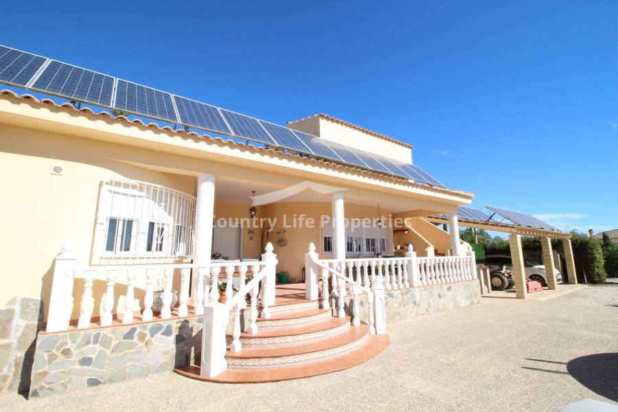 Resale - Country house - Catral - Countryside 