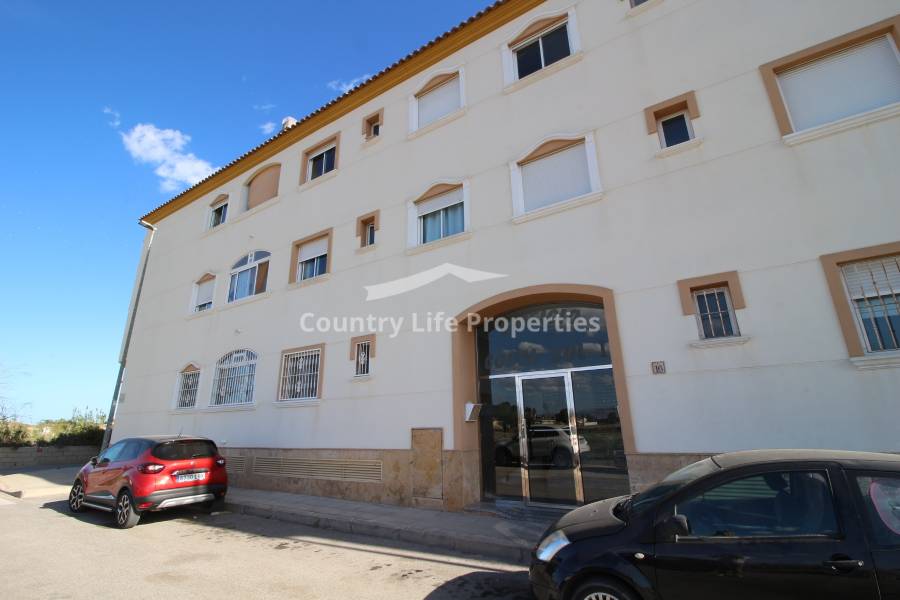 Resale - Apartment - Dolores - Town