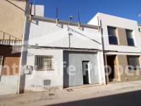 Resale - Village House - Dolores - Town