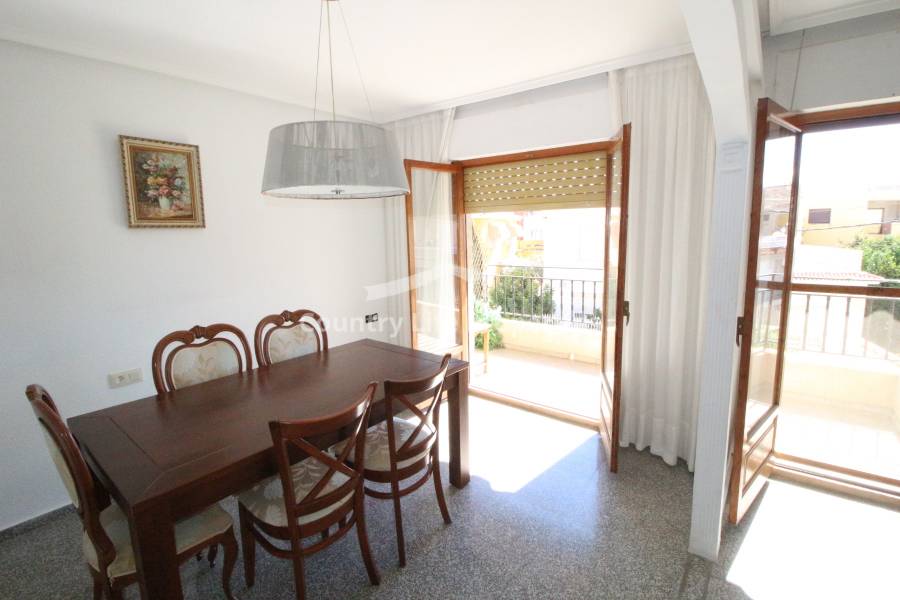 Resale - Apartment - Dolores - Town