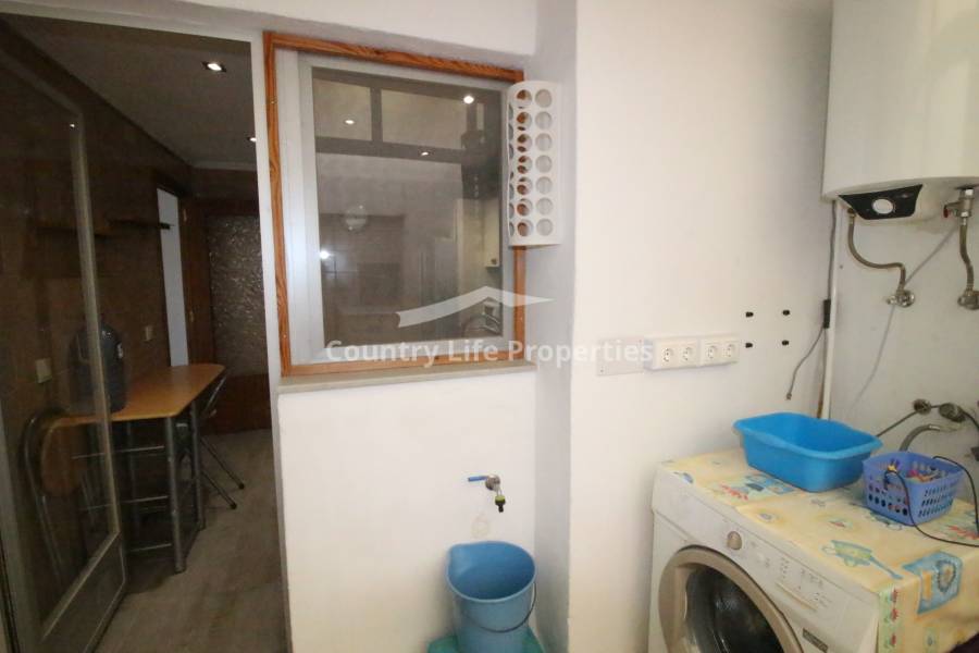 Resale - Apartment - Dolores - Town