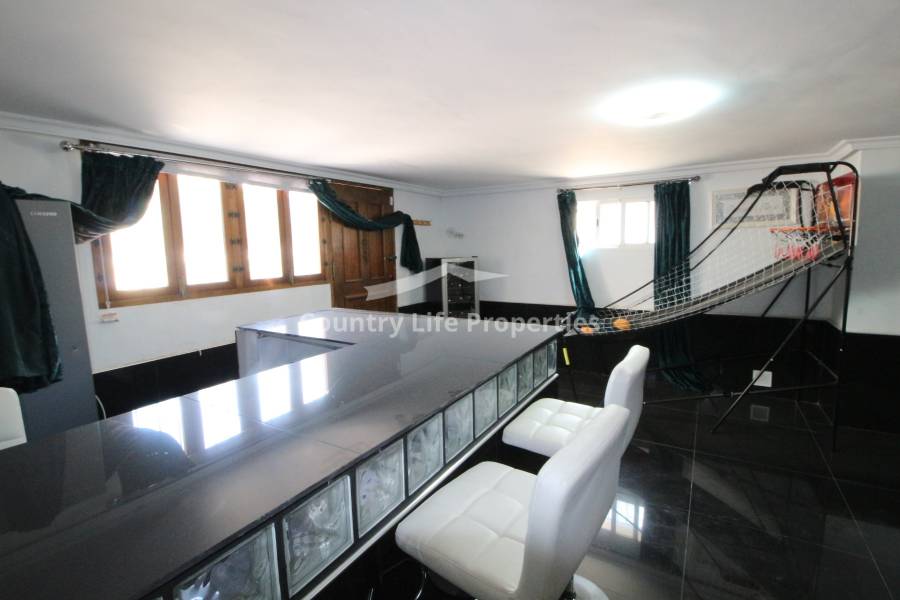 Resale - Villa - Catral - Countryside 