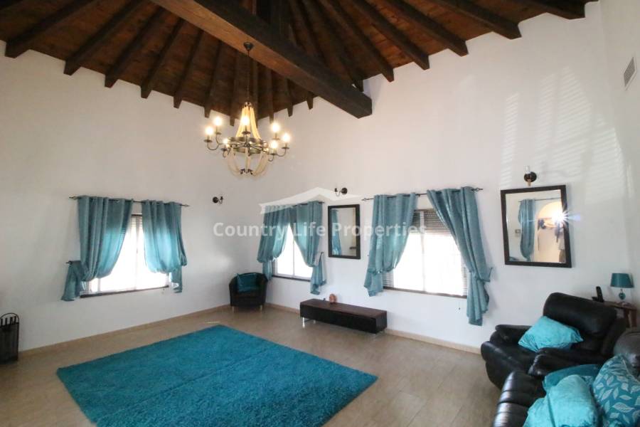 Resale - Villa - Catral - Countryside 