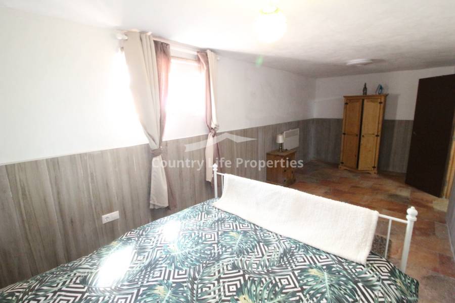 Resale - Villa - Catral - Countryside 