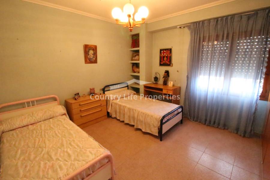 Resale - Country house - Elche - La Hoya