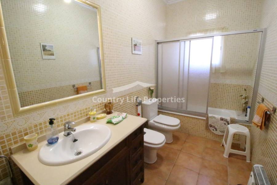 Resale - Villa - Catral - Countryside 