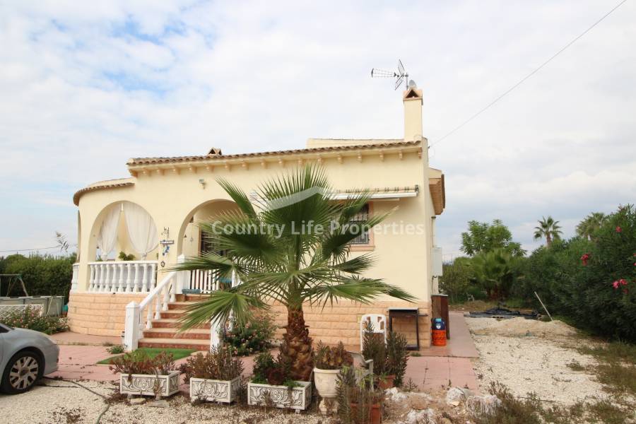 Resale - Country house - Catral - Countryside 