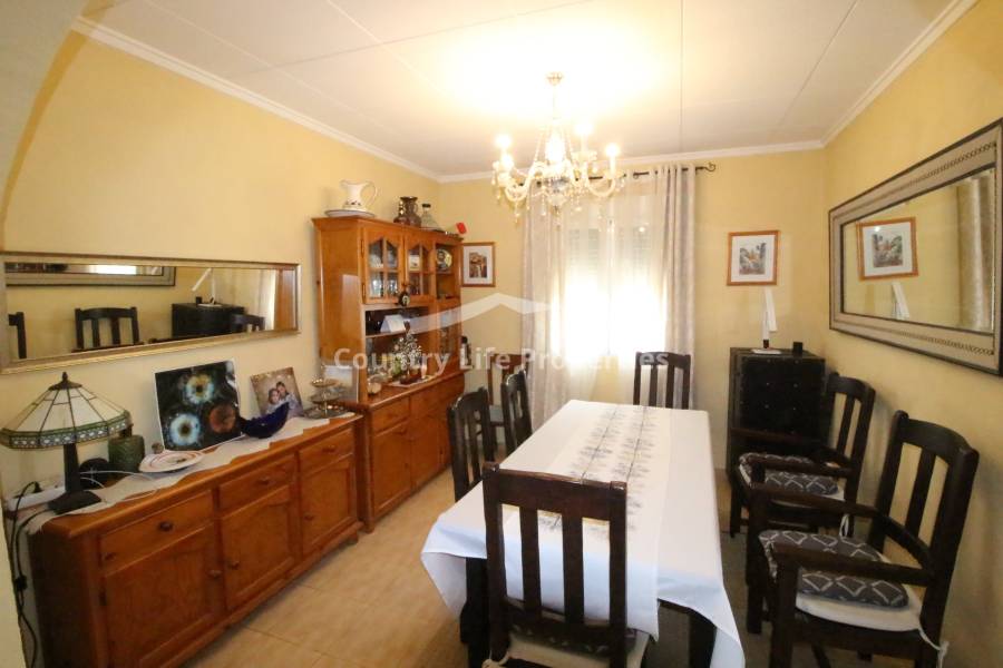 Resale - Country house - Catral - Countryside 