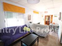 Resale - Village House - Dolores - Town