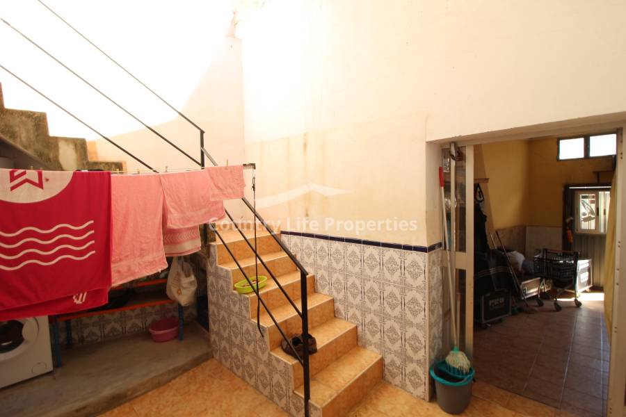 Resale - Village House - Dolores - Town