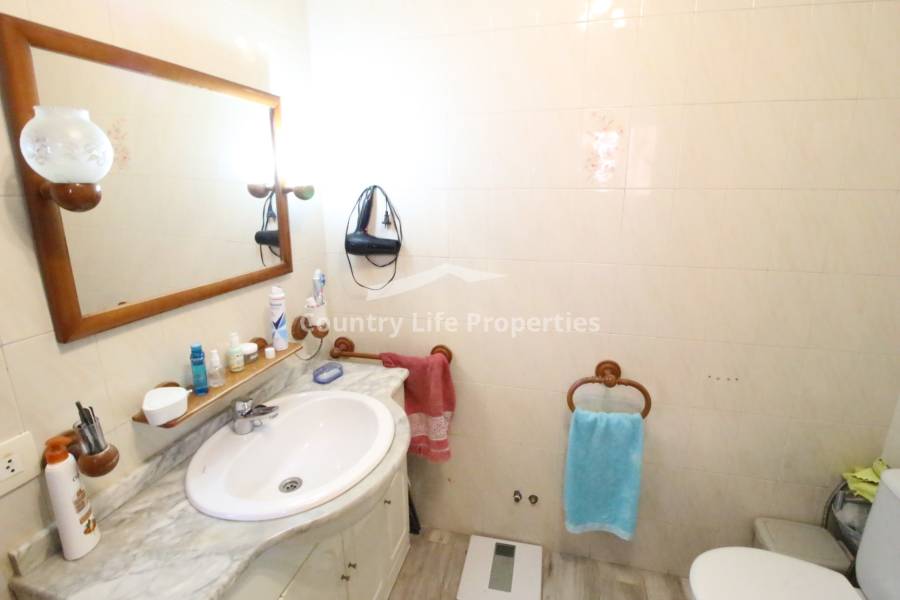 Resale - Apartment - Dolores - Town