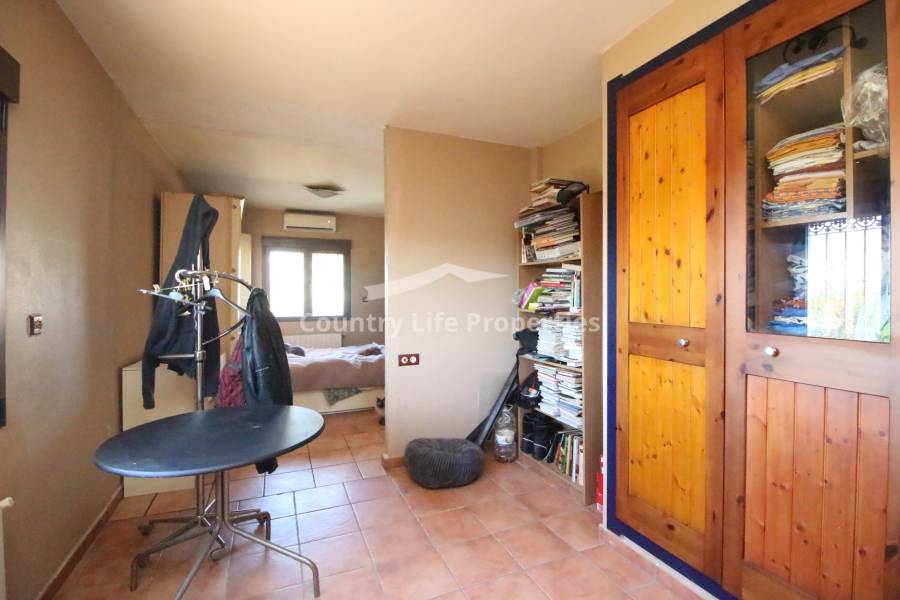 Resale - Villa - Catral - Countryside 