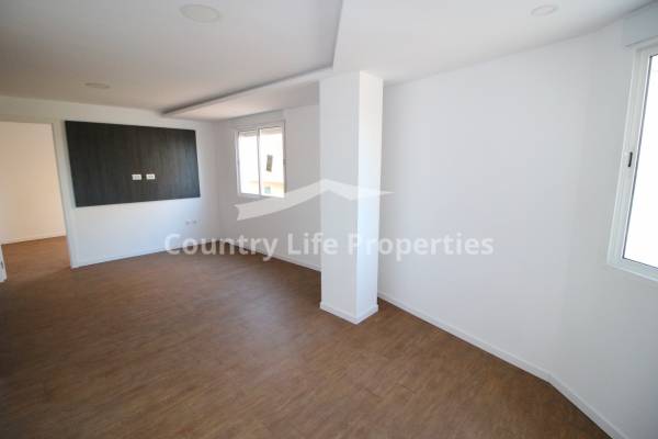 Apartment - Resale - Dolores - Town