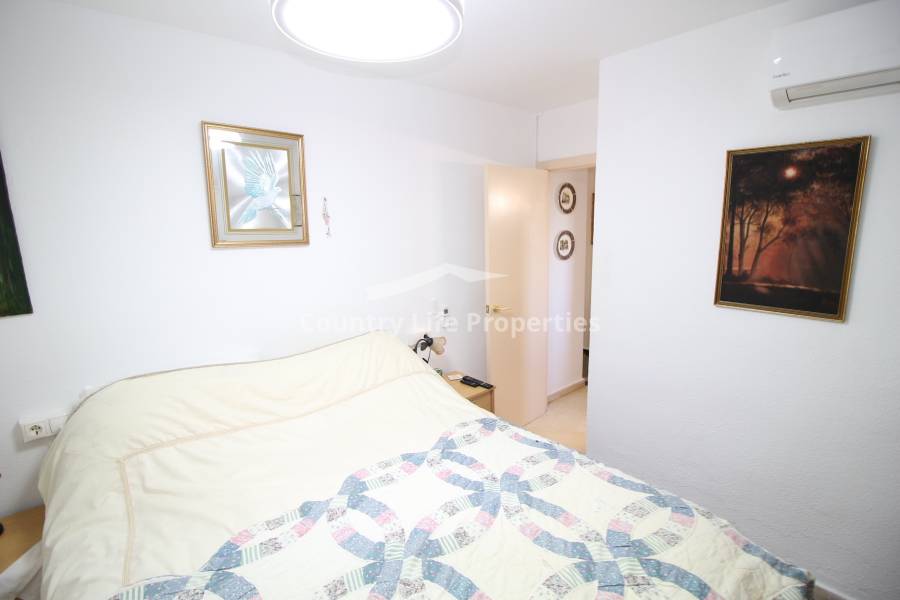 Resale - Apartment - Dolores - Town