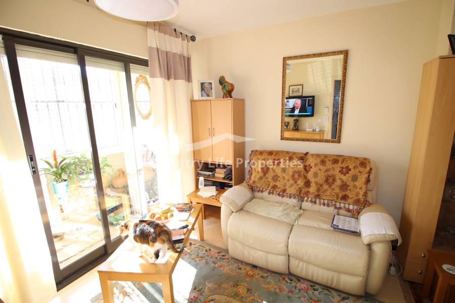 Resale - Apartment - Dolores - Town