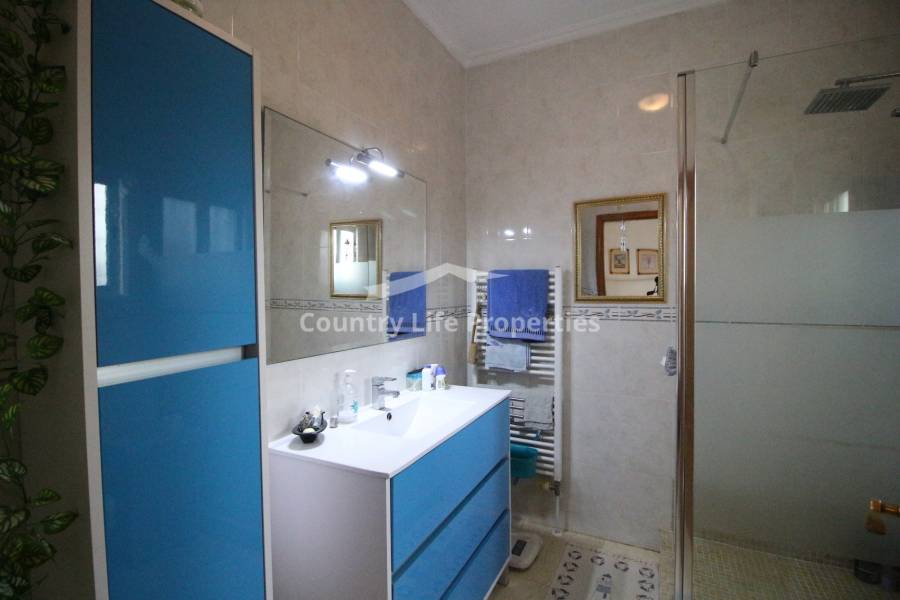 Resale - Villa - Catral - Countryside 