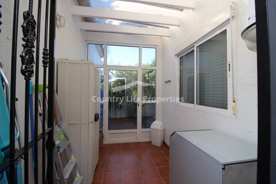 Resale - Villa - Catral - Countryside 