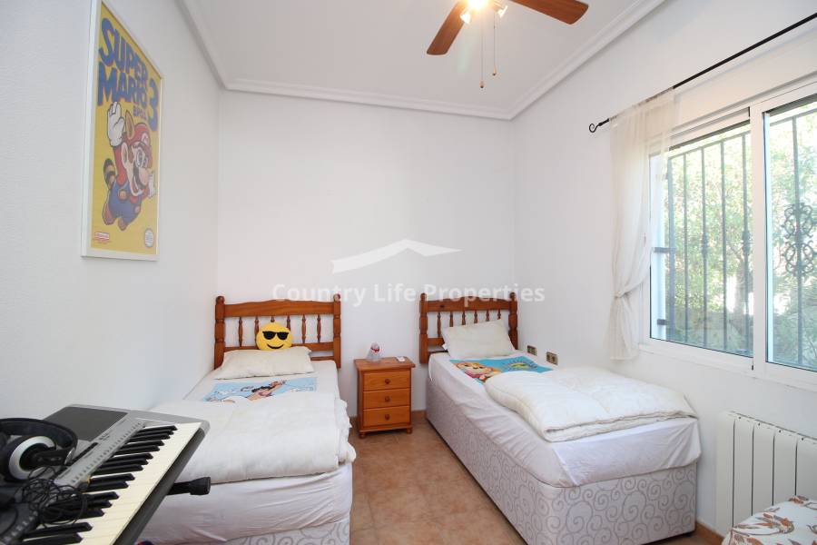 Resale - Villa - Catral - Countryside 