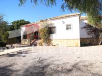 Resale - Villa - Catral - Countryside 