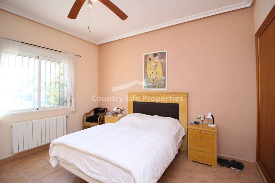 Resale - Villa - Catral - Countryside 