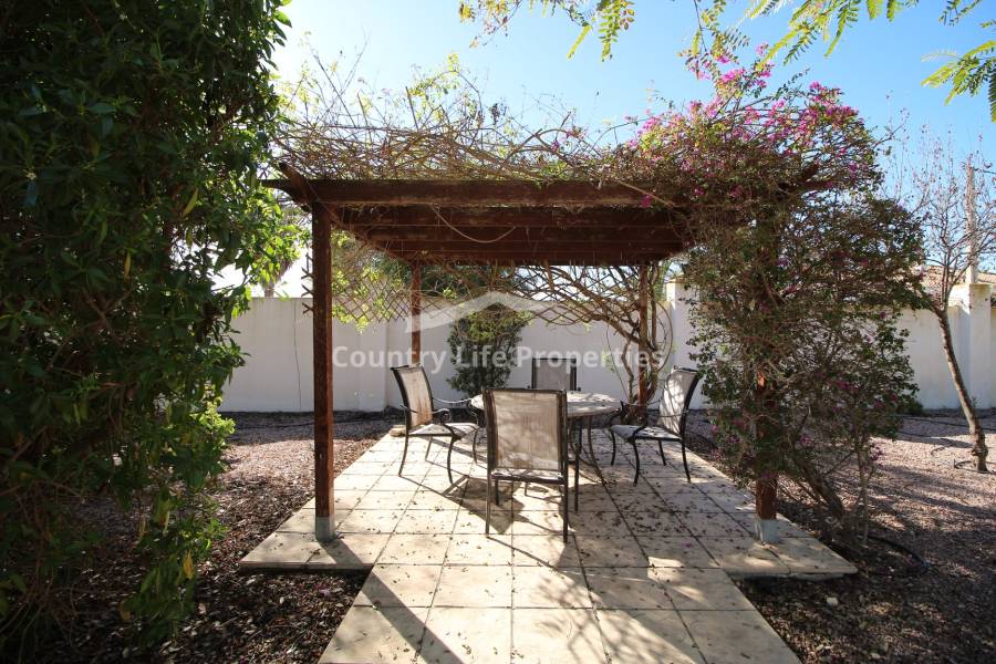 Resale - Villa - Catral - Countryside 